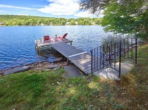 61 Bennetts Rd, Sturbridge MA 01566