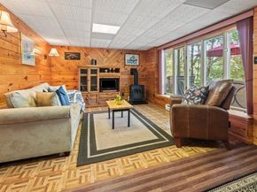 61 Bennetts Rd, Sturbridge MA 01566