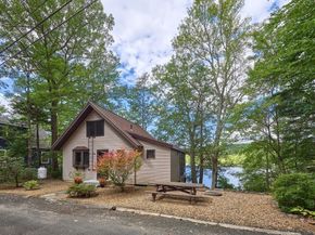 61 Bennetts Rd, Sturbridge MA 01566