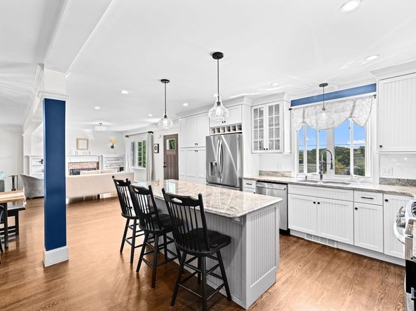 20 Great Hill Drive, Weymouth MA 02191