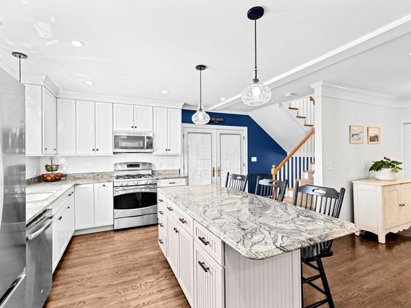 20 Great Hill Drive, Weymouth MA 02191