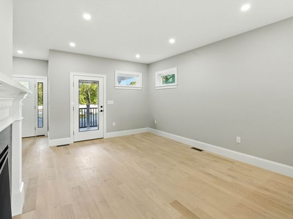 11-9 Washington Street Nine, Ipswich MA 01938