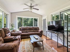 359 W Main St, Millbury MA 01527