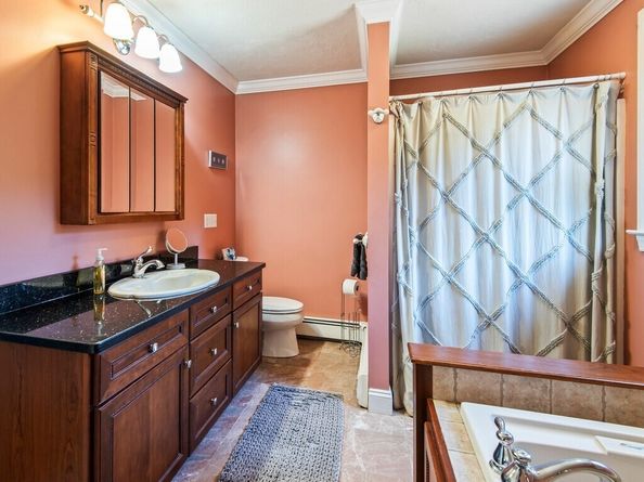 359 W Main St, Millbury MA 01527