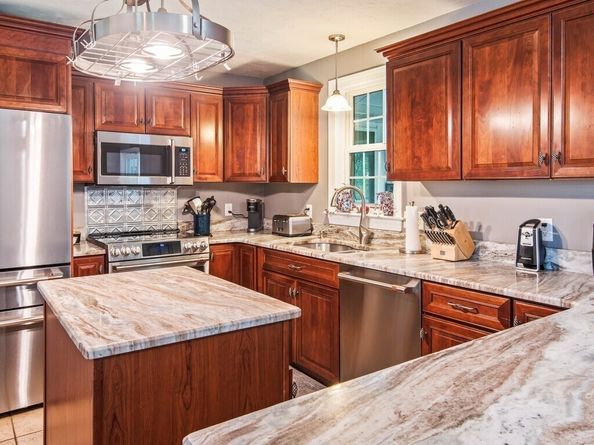 359 W Main St, Millbury MA 01527