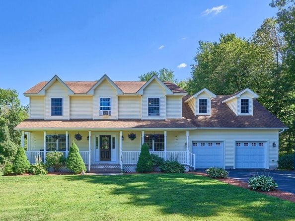 359 W Main St, Millbury MA 01527