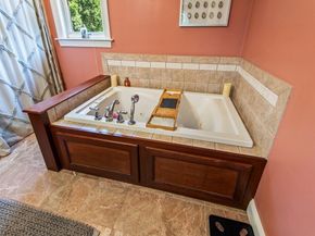359 W Main St, Millbury MA 01527