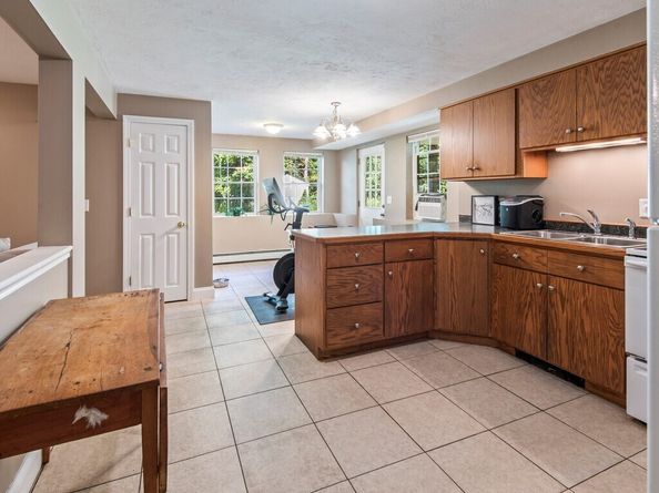359 W Main St, Millbury MA 01527