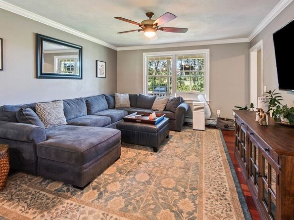 359 W Main St, Millbury MA 01527