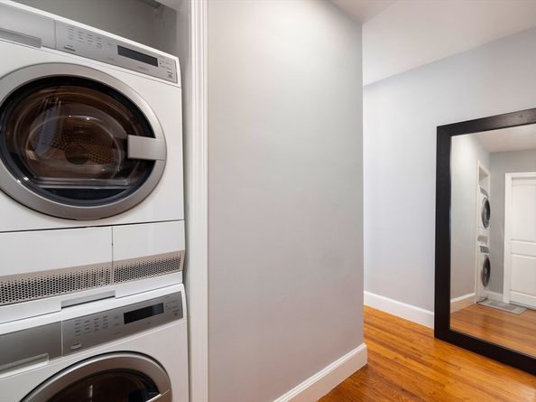 116 Floral St 6, Newton MA 02461