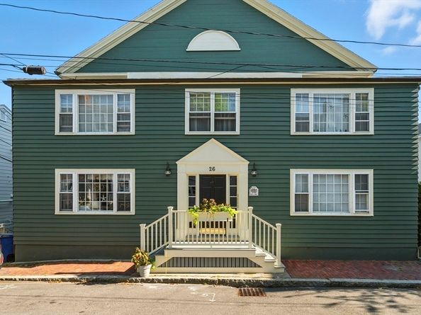 26 Summer Street 7, Marblehead MA 01945