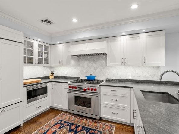 15 Hancock St 1, Boston MA 02114