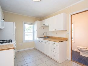 13 Center St, Woburn MA 01801