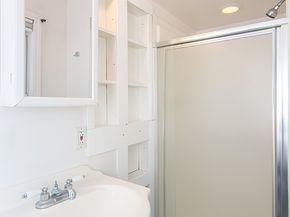 13 Center St, Woburn MA 01801