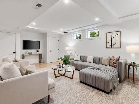 14 Grant Rd, Winchester MA 01890