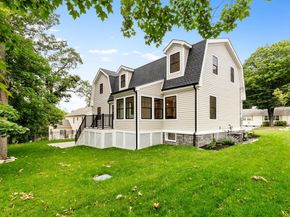 14 Grant Rd, Winchester MA 01890