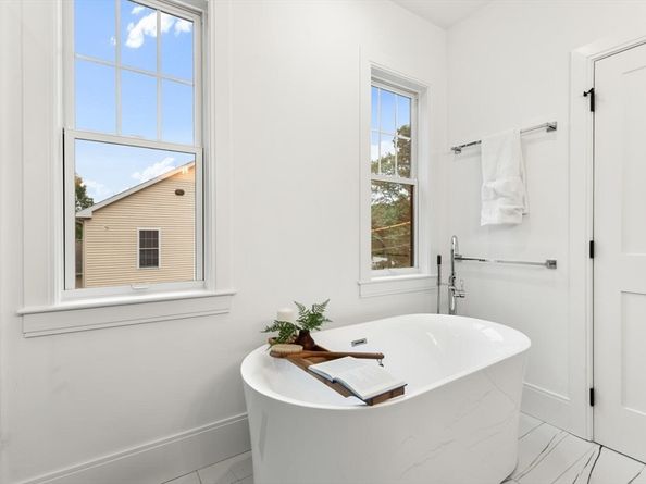 14 Grant Rd, Winchester MA 01890