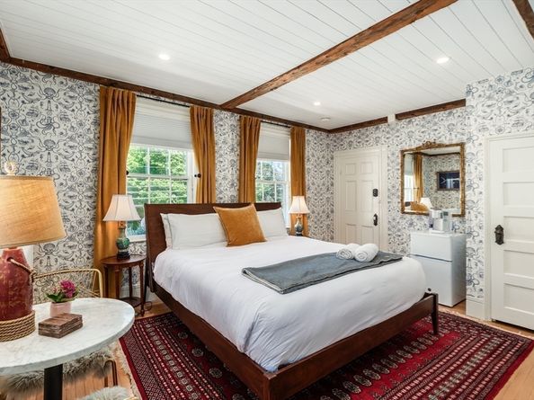 34 Mount Pleasant St, Rockport MA 01966