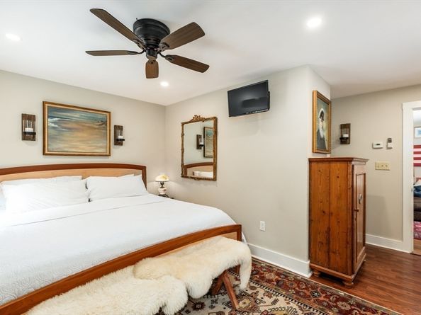 34 Mount Pleasant St, Rockport MA 01966