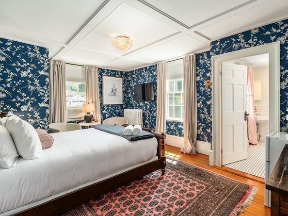 34 Mount Pleasant St, Rockport MA 01966