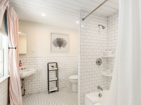 34 Mount Pleasant St, Rockport MA 01966