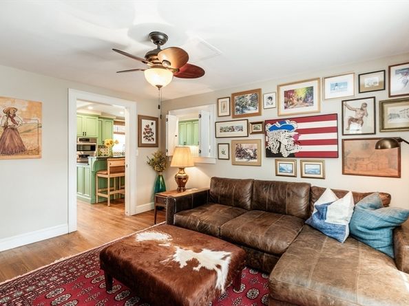 34 Mount Pleasant St, Rockport MA 01966