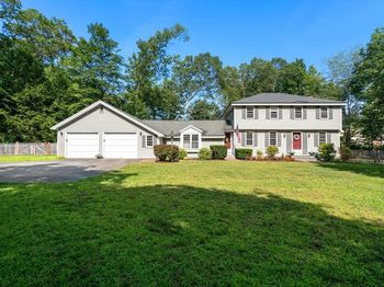4 Willard Grant Rd