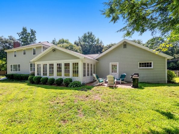 4 Willard Grant Rd, Sudbury MA 01776