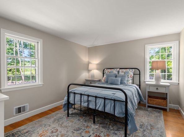 4 Willard Grant Rd, Sudbury MA 01776