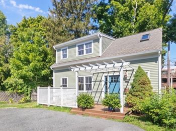 114 Wrentham St