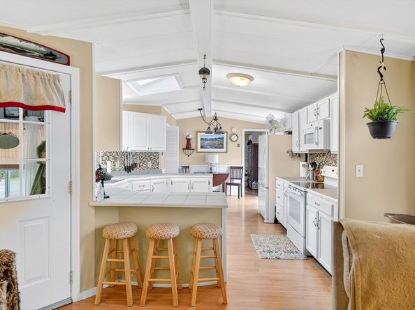 32 Windswept Rd, Wareham MA 02576