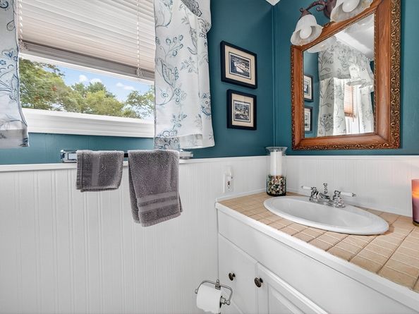 32 Windswept Rd, Wareham MA 02576