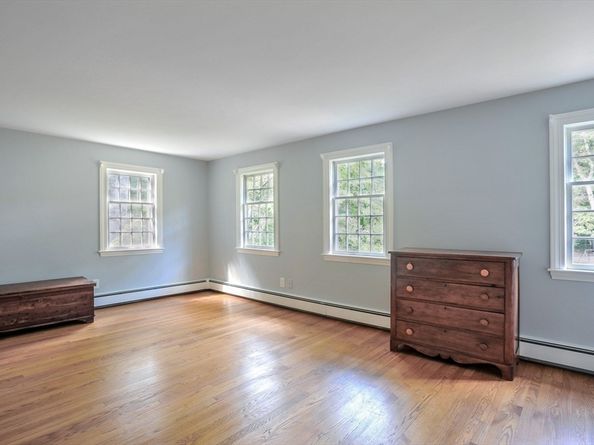 106 Evergreen St, Duxbury MA 02332
