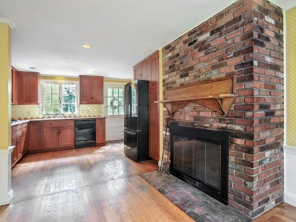 106 Evergreen St, Duxbury MA 02332