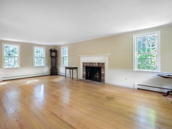106 Evergreen St, Duxbury MA 02332