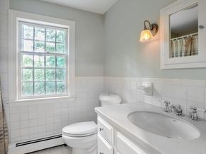 106 Evergreen St, Duxbury MA 02332