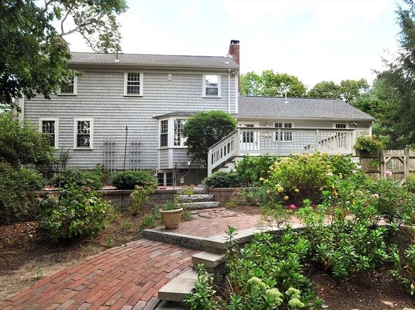 106 Evergreen St, Duxbury MA 02332
