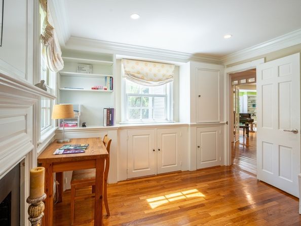 96 Conant, Weston MA 02493