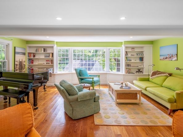 96 Conant, Weston MA 02493
