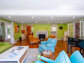 96 Conant, Weston MA 02493