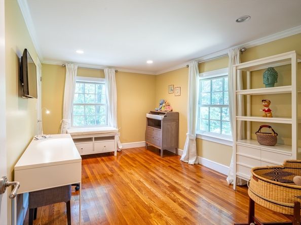 96 Conant, Weston MA 02493