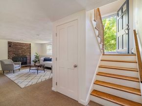 8 Ivanhoe Dr, Lynnfield MA 01940