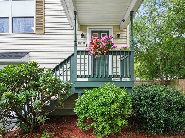 12 West Avenue B, Webster MA 01570