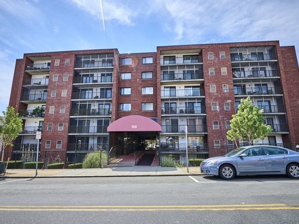 100 High St 204, Medford MA 02155