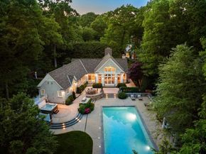 70 Old Farm Rd, Wellesley MA 02481