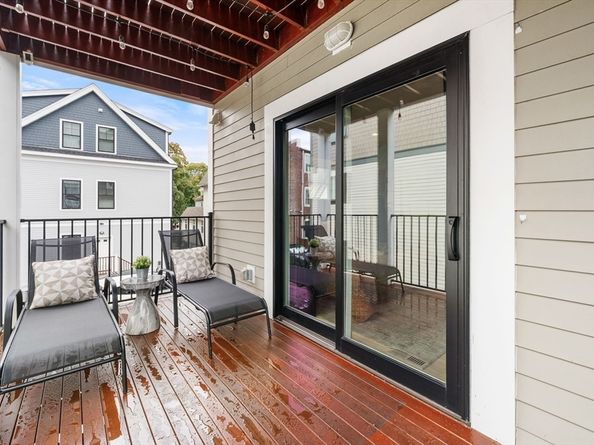 108-R Mount Pleasant Ave. 108R, Boston MA 02119