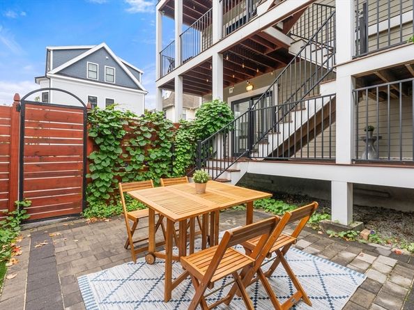 108-R Mount Pleasant Ave. 108R, Boston MA 02119