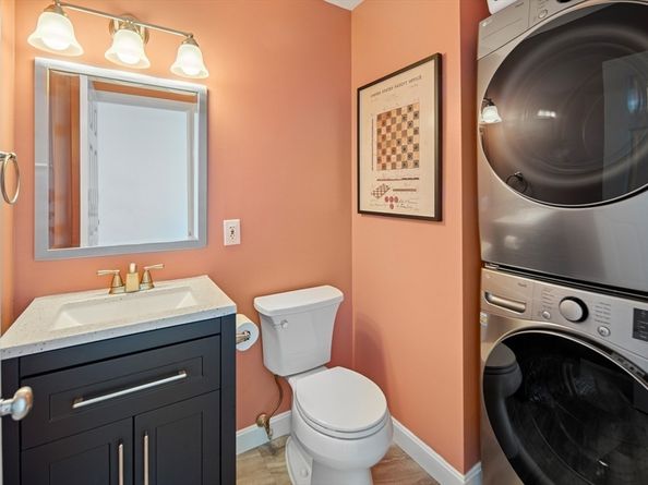 99 Gove St 14, Boston MA 02128