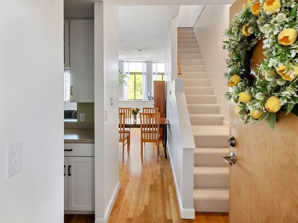 99 Gove St 14, Boston MA 02128