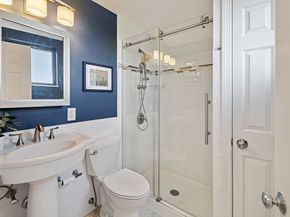 99 Gove St 14, Boston MA 02128